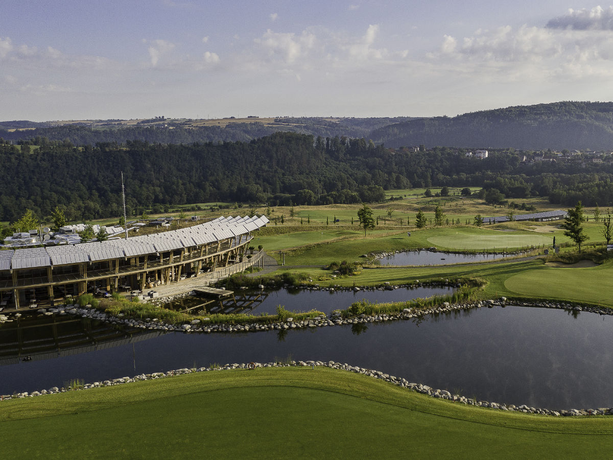 Golfové hřiště doma - panoramagolfgardens.cz